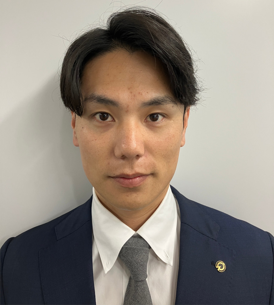 秦　久善